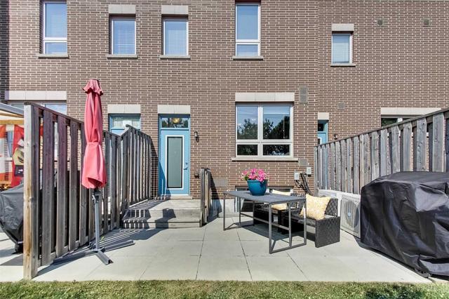unit 2 - 92 Caledonia Park Rd, Townhouse with 1 bedrooms, 1 bathrooms and 1 parking in Toronto ON | Image 6