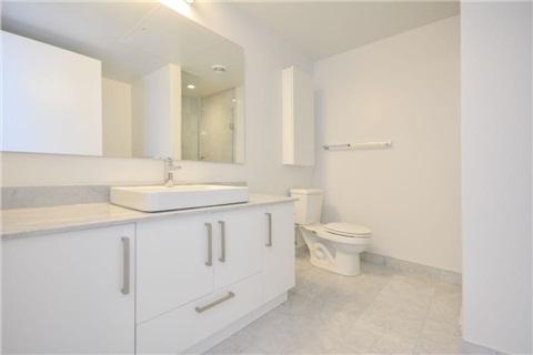 sph5609 - 12 York St, Condo with 3 bedrooms, 3 bathrooms and 1 parking in Toronto ON | Image 8