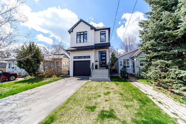 68 Twenty Fourth St, House detached with 4 bedrooms, 5 bathrooms and 2 parking in Toronto ON | Image 12
