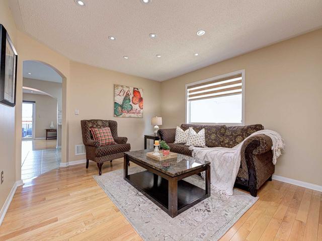 71 Herdwick St, House semidetached with 4 bedrooms, 3 bathrooms and 4 parking in Brampton ON | Image 35