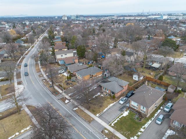 2694 Truscott Dr, House detached with 4 bedrooms, 2 bathrooms and 5 parking in Mississauga ON | Image 28