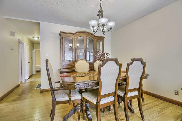15 Dallington Dr, House detached with 3 bedrooms, 2 bathrooms and 3 parking in Toronto ON | Image 6