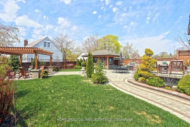 2 Highland Hill, House detached with 4 bedrooms, 5 bathrooms and 6 parking in Toronto ON | Image 10
