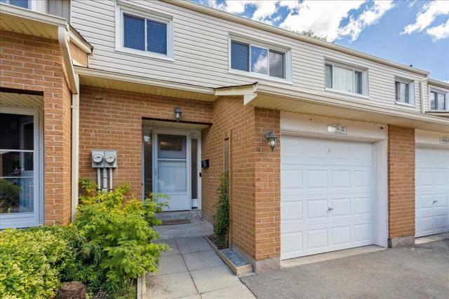 32 - 1556 Newlands Cres, Townhouse with 4 bedrooms, 2 bathrooms and 3 parking in Burlington ON | Card Image