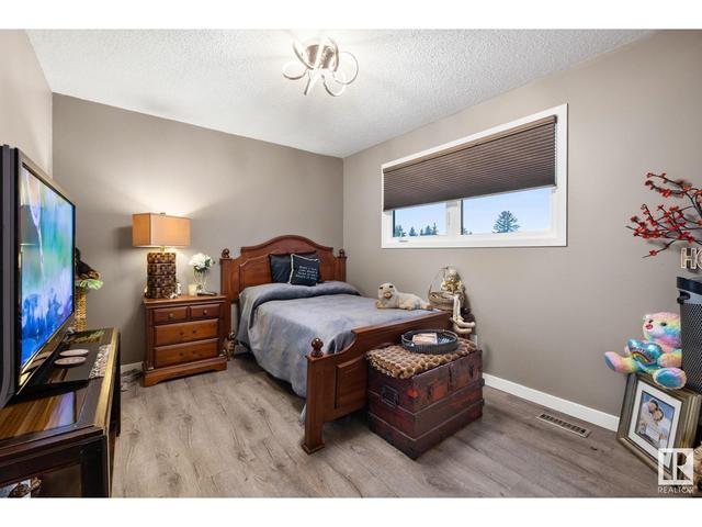 35 Manchester Dr, House detached with 4 bedrooms, 2 bathrooms and null parking in Edmonton AB | Image 28