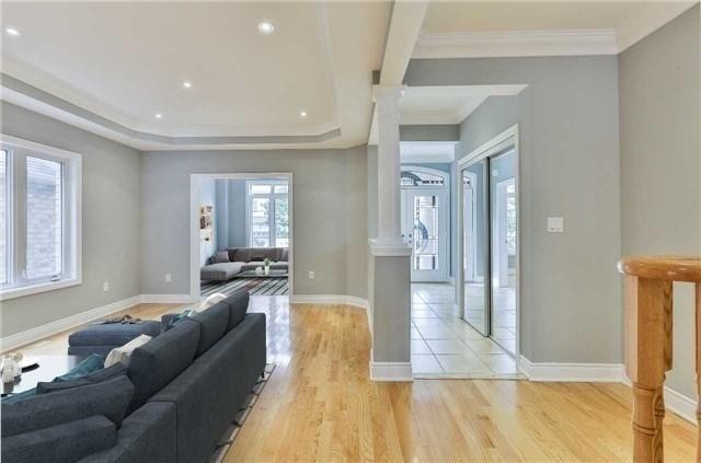 78 Foxwood Rd, House detached with 4 bedrooms, 4 bathrooms and 4 parking in Vaughan ON | Image 2