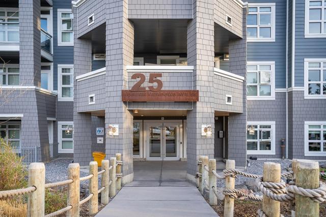 32 - 25 Auburn Meadows Avenue Se, Condo with 1 bedrooms, 1 bathrooms and 1 parking in Calgary AB | Image 2