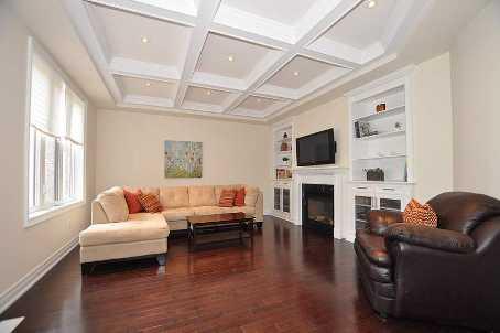 19 Franmar Rd, House detached with 5 bedrooms, 4 bathrooms and 4 parking in Brampton ON | Image 2