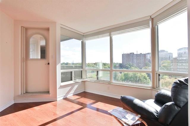 607 - 1300 Islington Ave, Condo with 2 bedrooms, 2 bathrooms and 1 parking in Toronto ON | Image 4