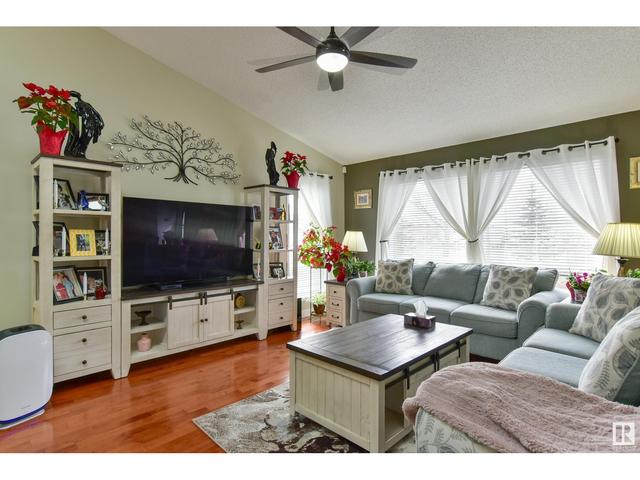 16 - 17418 98a Av Nw, House attached with 2 bedrooms, 2 bathrooms and 4 parking in Edmonton AB | Image 6