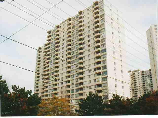 1214 - 340 Dixon Rd, Condo with 3 bedrooms, 2 bathrooms and 1 parking in Toronto ON | Image 1