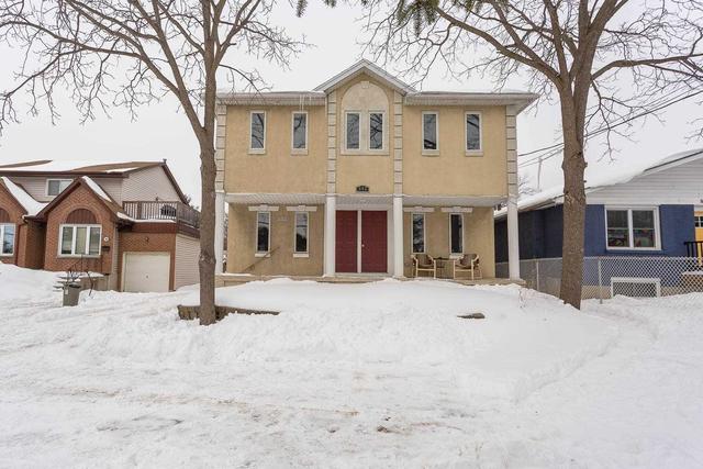 582 Southdale Rd, House detached with 8 bedrooms, 4 bathrooms and 7 parking in London ON | Image 1