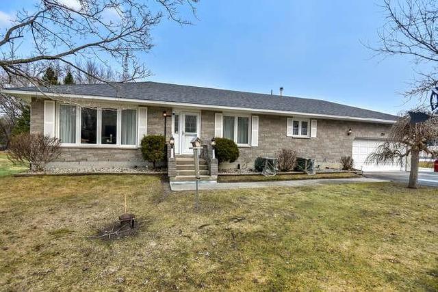 8375 County Rd 15 Road, House detached with 3 bedrooms, 2 bathrooms and 6 parking in Augusta ON | Image 3