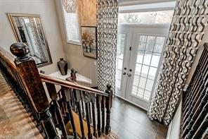 219 Alison Cres, House detached with 1 bedrooms, 3 bathrooms and 4 parking in Oakville ON | Image 16