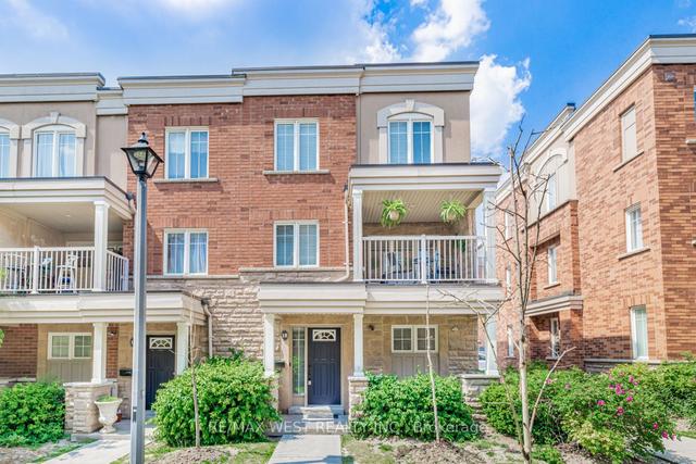 th18 - 375 Cook Rd, Townhouse with 3 bedrooms, 2 bathrooms and 3 parking in Toronto ON | Image 1