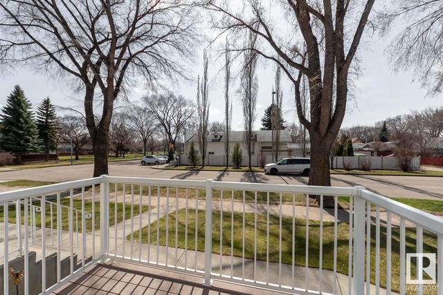 8206 103 Av Nw, House attached with 3 bedrooms, 2 bathrooms and null parking in Edmonton AB | Image 12