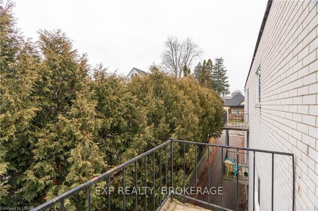 77 East St, Townhouse with 1 bedrooms, 1 bathrooms and 1 parking in St. Thomas ON | Image 1