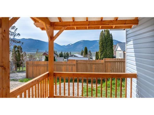 919 Regina Street, House detached with 3 bedrooms, 2 bathrooms and null parking in Creston BC | Image 30