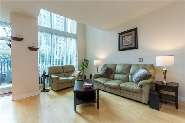 508 - 3939 Duke Of York Blvd, Condo with 2 bedrooms, 3 bathrooms and 1 parking in Mississauga ON | Image 3