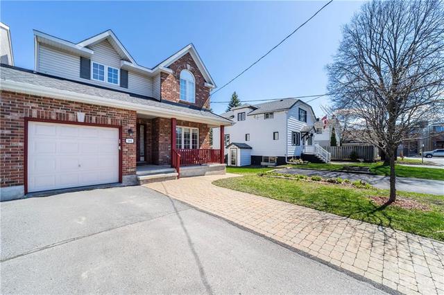 581 Cole Avenue, House detached with 3 bedrooms, 3 bathrooms and 5 parking in Ottawa ON | Image 2