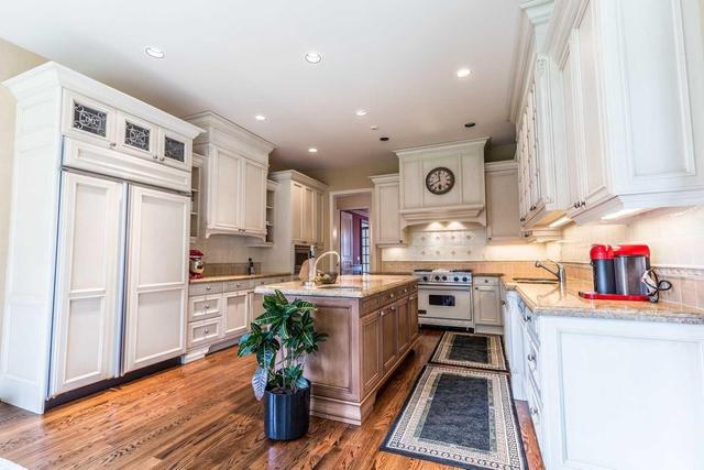 12 Wilket Rd, House detached with 5 bedrooms, 9 bathrooms and 4 parking in Toronto ON | Image 7