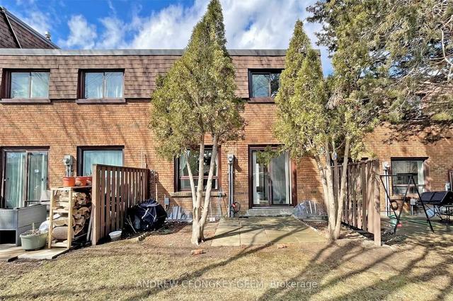 35 - 270 Sprucewood Crt, Townhouse with 3 bedrooms, 3 bathrooms and 2 parking in Toronto ON | Image 5