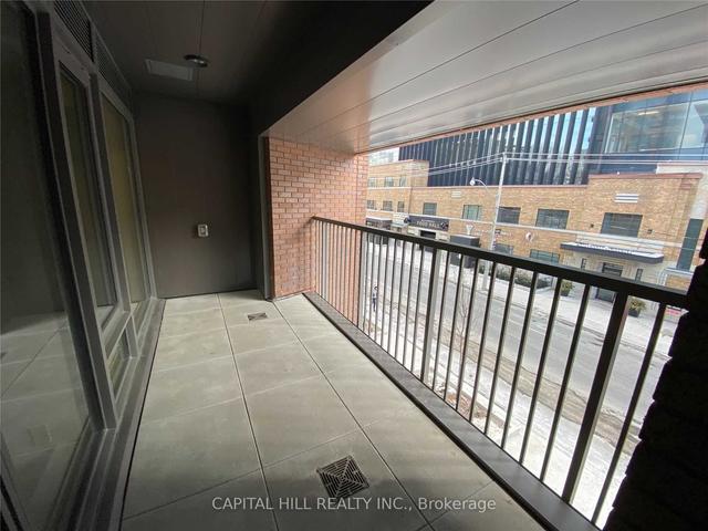 206 - 2 Augusta Ave, Condo with 1 bedrooms, 1 bathrooms and 0 parking in Toronto ON | Image 10