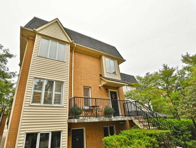 th2 - 208 Niagara St, Townhouse with 3 bedrooms, 2 bathrooms and 1 parking in Toronto ON | Image 12