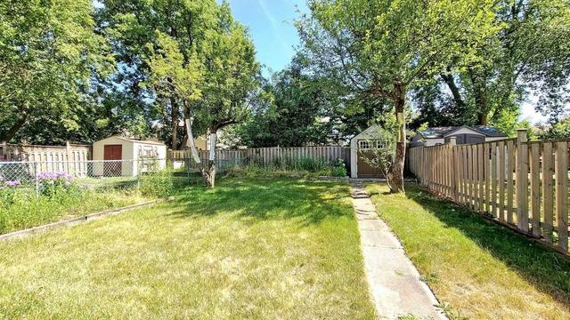 319 Cliffwood Rd, House semidetached with 3 bedrooms, 2 bathrooms and 2 parking in Toronto ON | Image 22