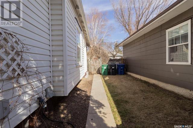 1231 H Avenue N, House detached with 2 bedrooms, 1 bathrooms and null parking in Saskatoon SK | Image 50
