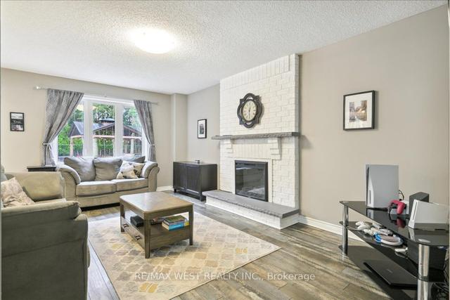 20 Iris Cres, House detached with 4 bedrooms, 4 bathrooms and 4 parking in Brampton ON | Image 21