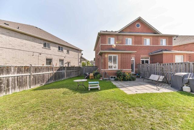 38 Calm Waters Cres, House semidetached with 3 bedrooms, 4 bathrooms and 3 parking in Brampton ON | Image 26