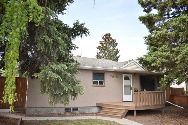 7915 34 Avenue Nw, House detached with 3 bedrooms, 1 bathrooms and 2 parking in Calgary AB | Image 1