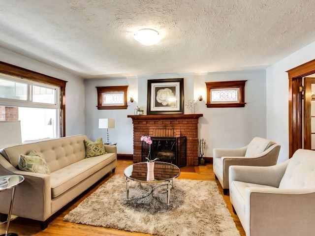 364 Strathmore Blvd, House detached with 5 bedrooms, 3 bathrooms and 5 parking in Toronto ON | Image 4