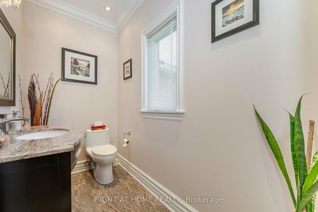 6 Lord Duncan Crt, House detached with 3 bedrooms, 3 bathrooms and 14 parking in Clarington ON | Image 9
