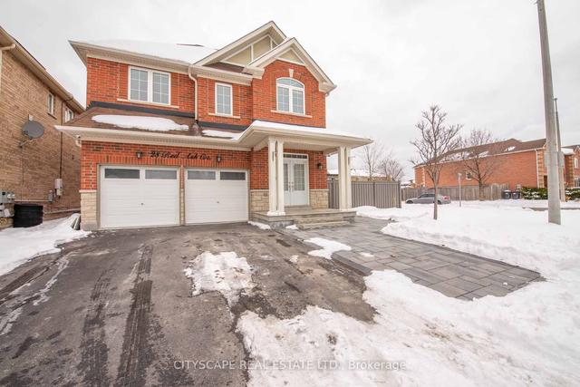 28 Red Ash Crt, House detached with 2 bedrooms, 2 bathrooms and 1 parking in Brampton ON | Image 1