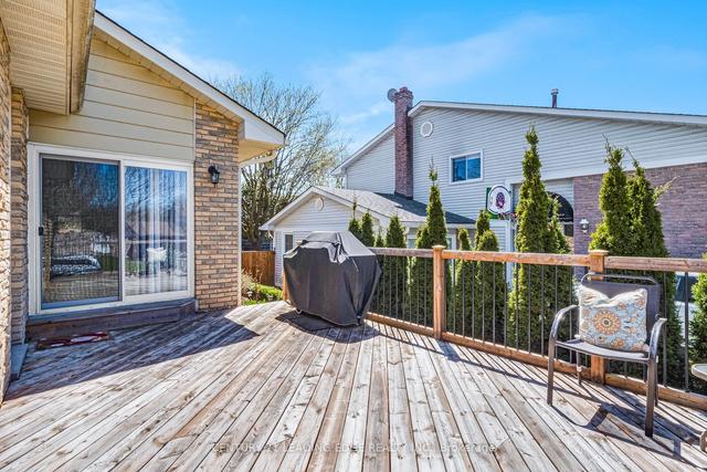 18 Victoria St, House detached with 3 bedrooms, 3 bathrooms and 6 parking in East Gwillimbury ON | Image 29
