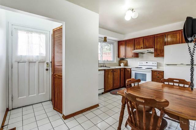 73 Willowridge Rd, House detached with 3 bedrooms, 3 bathrooms and 4 parking in Toronto ON | Image 24