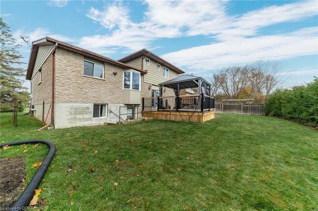 47 Briarwood Crescent, House detached with 4 bedrooms, 2 bathrooms and 8 parking in Belleville ON | Image 36