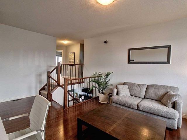 735 Springwood Cres, House detached with 3 bedrooms, 4 bathrooms and 4 parking in London ON | Image 3