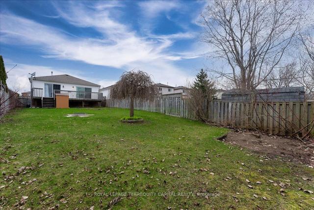 107 Wessenger Dr, House detached with 3 bedrooms, 2 bathrooms and 3 parking in Barrie ON | Image 35