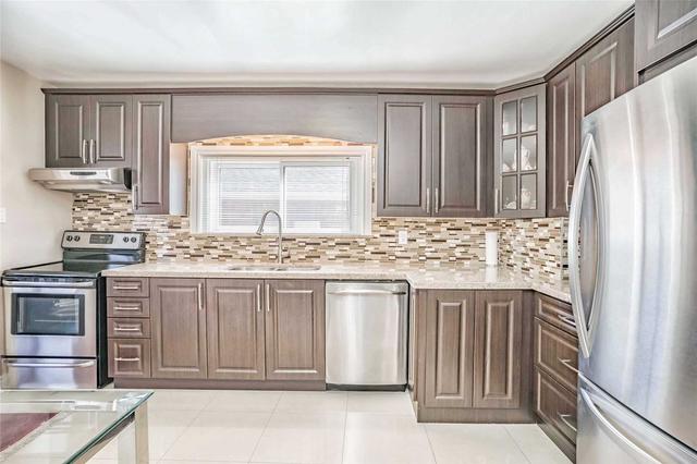 152 Canlish Rd, House detached with 3 bedrooms, 3 bathrooms and 4 parking in Toronto ON | Image 4