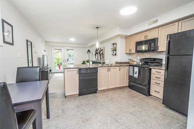 16 - 35 Mountford Dr, Condo with 1 bedrooms, 1 bathrooms and 1 parking in Guelph ON | Image 4