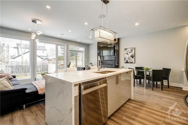 557 Mutual Street, Townhouse with 3 bedrooms, 4 bathrooms and 2 parking in Ottawa ON | Image 9