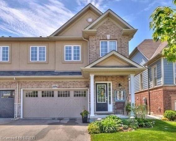 4486 Saw Mill Dr, House semidetached with 3 bedrooms, 3 bathrooms and 6 parking in Niagara Falls ON | Card Image