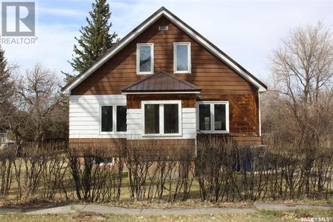 631 Front Street, Eastend, SK, S0N0T0 | Card Image