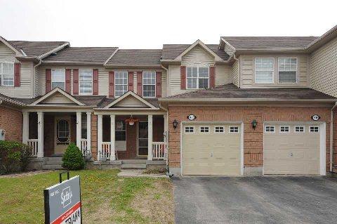 1632 Beard Dr, House attached with 3 bedrooms, 2 bathrooms and 1 parking in Milton ON | Image 1
