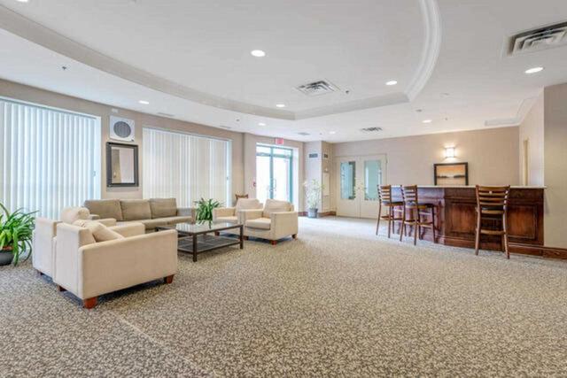 1002 - 9 Michael Power Pl, Condo with 1 bedrooms, 1 bathrooms and 1 parking in Toronto ON | Image 16