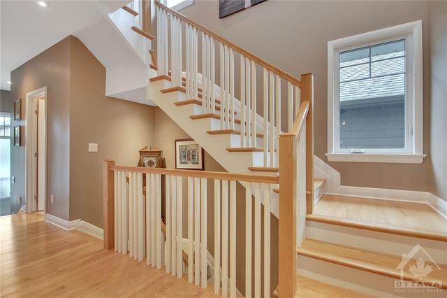 447 Kilspindie Ridge, Townhouse with 3 bedrooms, 4 bathrooms and 3 parking in Ottawa ON | Image 15