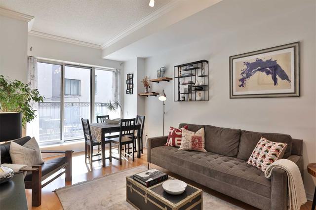 303 - 115 Richmond St E, Condo with 1 bedrooms, 1 bathrooms and 0 parking in Toronto ON | Image 1